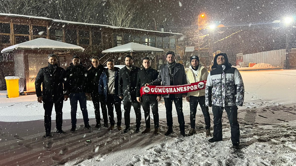 ggplatformu's tweet photo. Hava muhalefetine rağmen memleket hasreti, içimizi ısıtıyor. 🥰

Yeni yılın ilk Yönetim Kurulu toplantısını gerçekleştirdik. Hayırlara vesile olsun inşallah. ❄️

#Gümüşhane #Şiran #Kelkit #Köse #Torul #Kürtün https://t.co/QmkXd2olwy