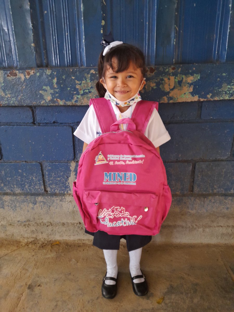 M5Juana's tweet photo. #ACLASESCONTANTAESPERANZA 
#SomosPuebloPresidente 
En Una Sola Imagen Los Niños Reflejan El Amor A Nuestro Modelo 
DesdeLosDiferentes Colegios  De La UVE Carlos Adan Salazar Niñas y niños Reciben Con mucha Alegria Su Inicio Del Año Escolar 2022 
Colegio Naciones Unidas https://t.co/AezmvJ86nH