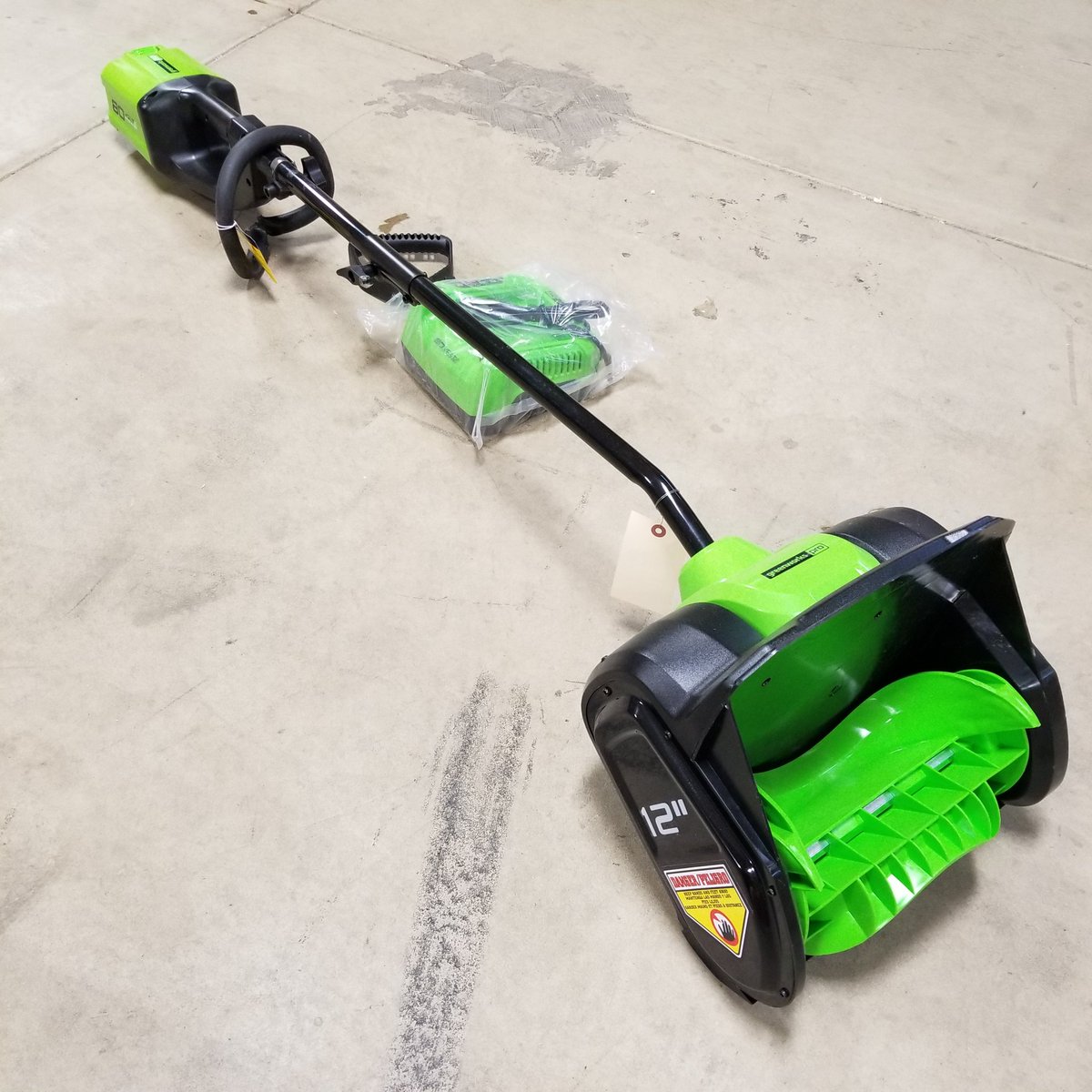 narhiauction's tweet photo. Greenworks 40v snow shovel
Bid Online 2/3/2022 - 2/7/2022 at https://t.co/ZsVRXROJM0 https://t.co/bp6L3sFzV9