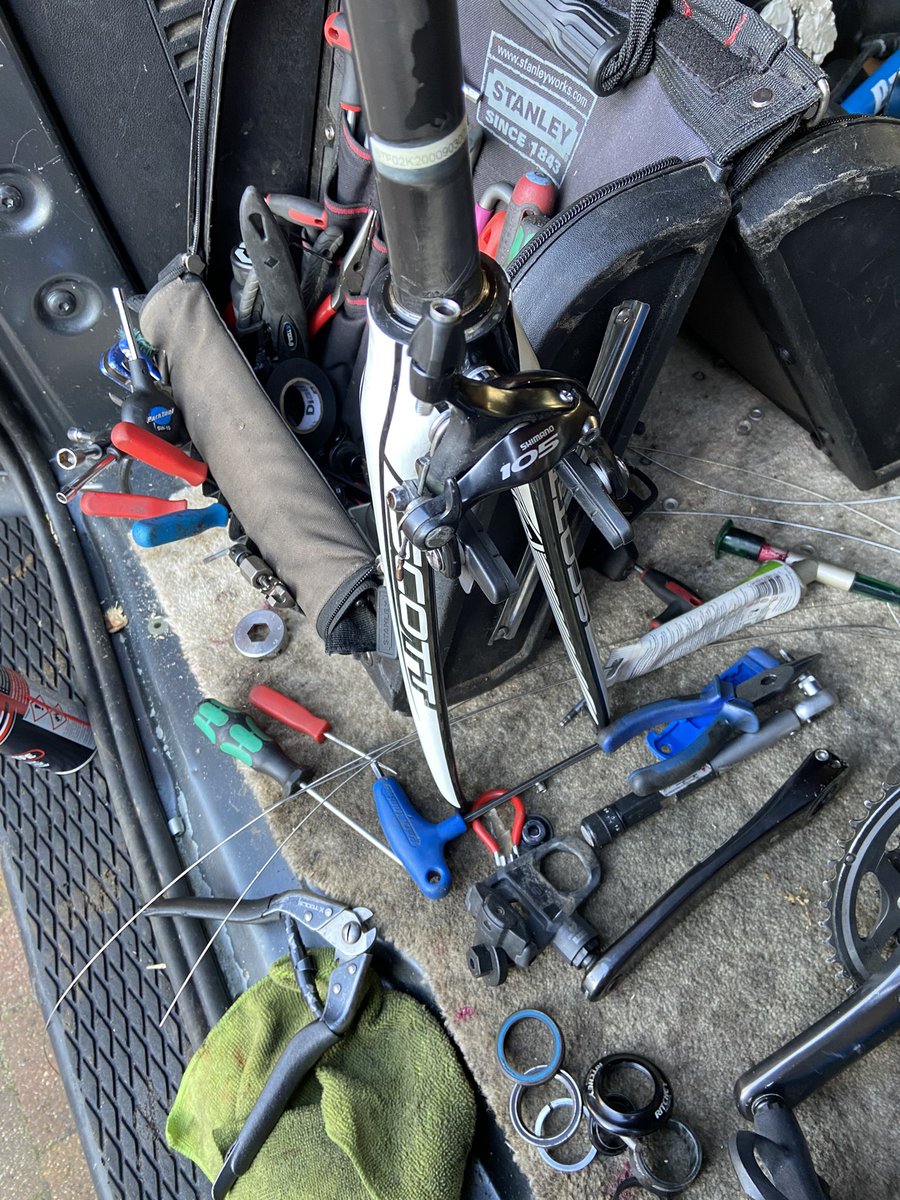CroxleyBikes's tweet photo. Bookings have started coming in thick and fast these last few days leaving only 1 or 2 more slots available before wc 7/2 now. Call or email to get booked in asap &amp; give your bike a bit of tlc. Serviced packages listed here 👉🏼 https://t.co/jtJoAXl4jM #croxleybikes #bikeservicing https://t.co/mGSmtLWDHG
