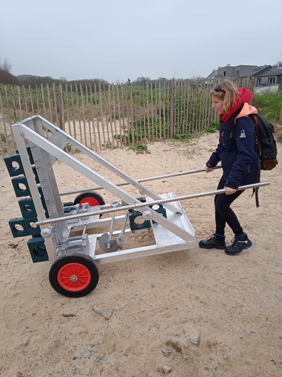 FlocFrance's tweet photo. #WESTproject field experiments will begin soon! The newly conceived mooring is now ready and tested on study site! Almost easy to put in place by a single person (almost...) @AgenceRecherche @IUEM_Brest @ISblue_school @UBO_UnivBrest #CoastalDynamicsInBrest https://t.co/srrysjrKCC