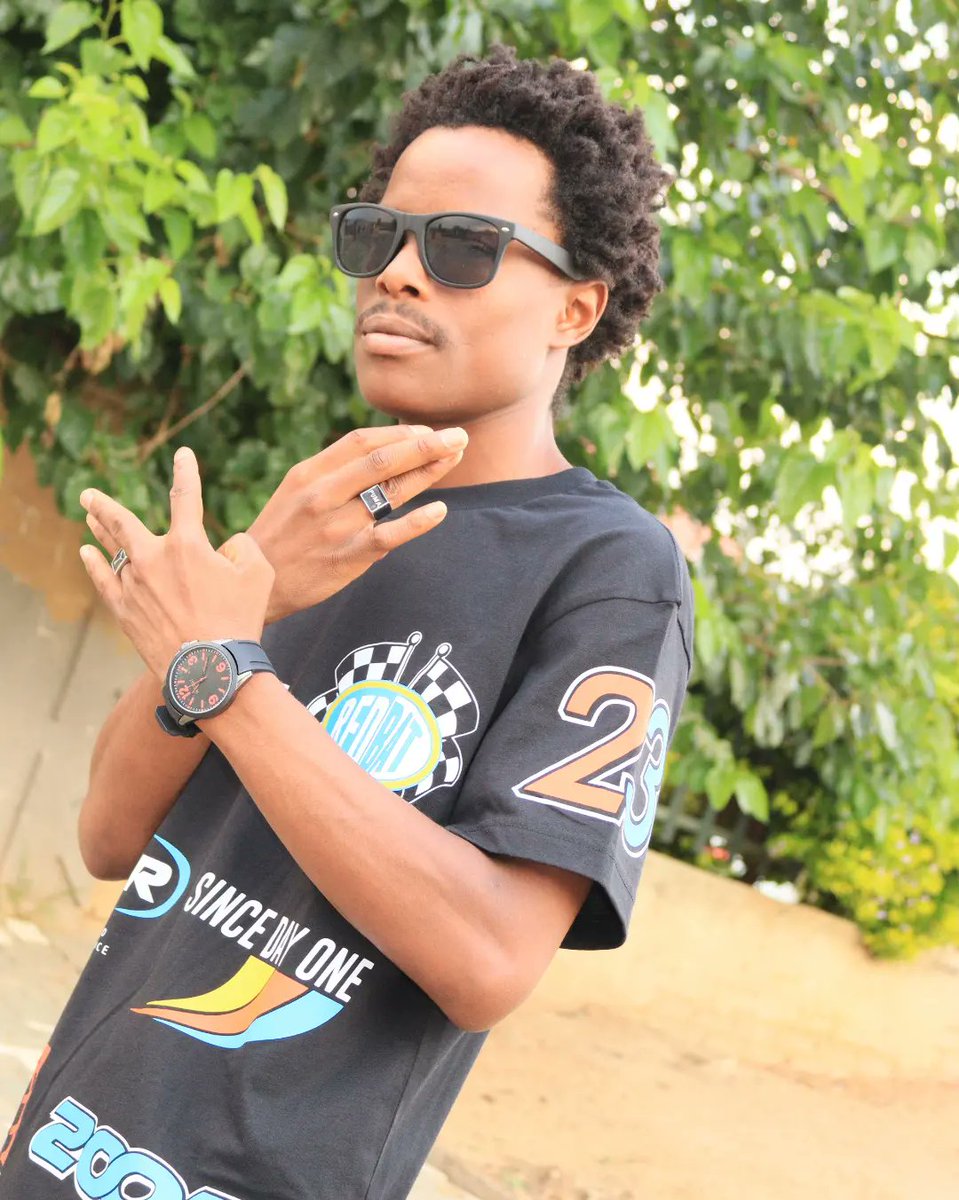 LehumoLetageng's tweet photo. We chopped a Video for Psychiatric Drugs Freestyle today with my youngings @judyx961 🚨
📸: @slym_no_shady 
#HustleBuildWealth 
#ZenithLevel https://t.co/2CmGj4zAwk