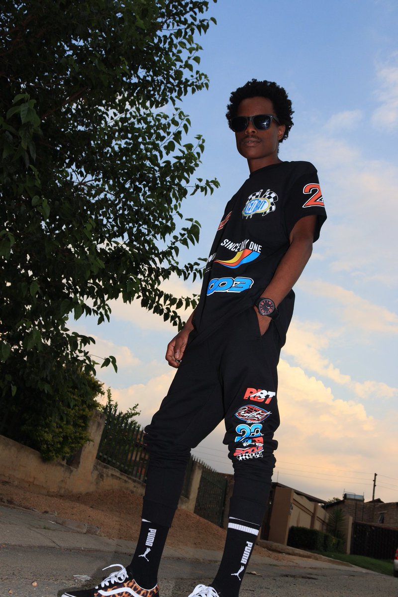 LehumoLetageng's tweet photo. We chopped a Video for Psychiatric Drugs Freestyle today with my youngings @judyx961 🚨
📸: @slym_no_shady 
#HustleBuildWealth 
#ZenithLevel https://t.co/2CmGj4zAwk