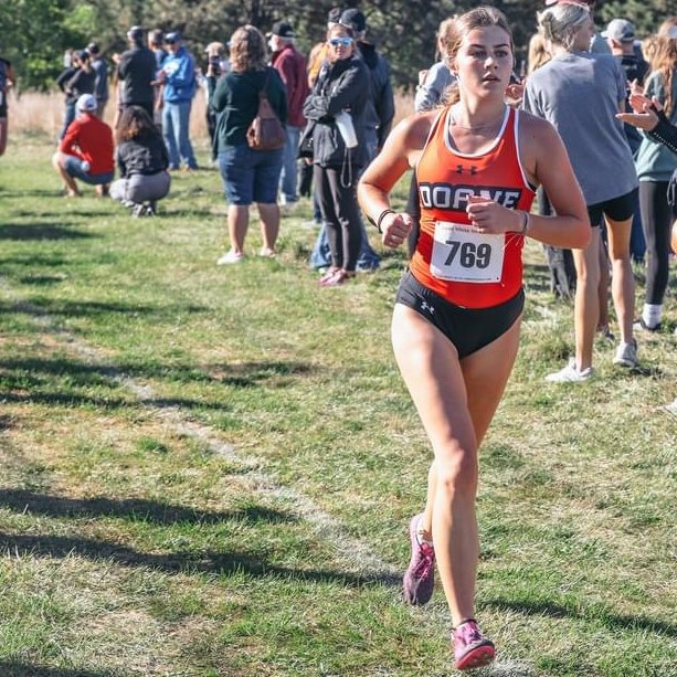 DoaneXC's tweet photo. "As a freshman, I have already had such a great experience...Doane is all about connections...Professors &amp; coaches are super understanding...I have made some of my best friends through XC and track...Choosing Doane has been one of my best decisions yet."  -Aly Plock https://t.co/nisJcdLmvh