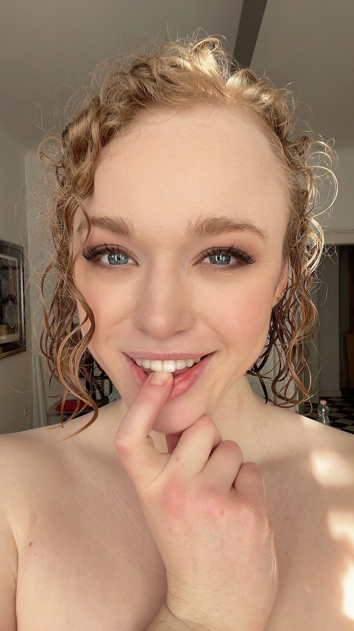 FJ5K-2xXIAkIRcC.jpg:large