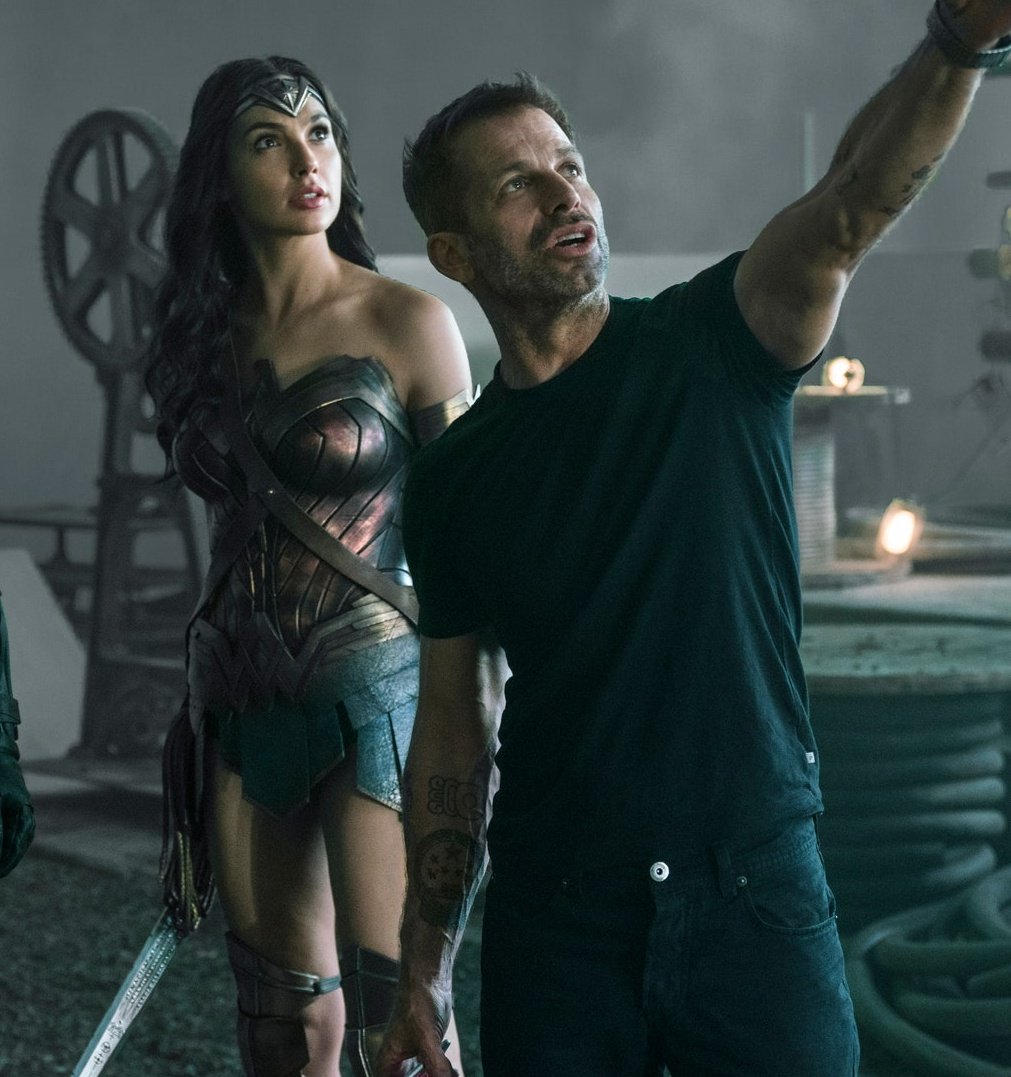 There was an interview that I've seen in the past where Zack Snyder said himself that Wonder Woman 1984 could fit within the DCEU timeline that leads to his Justice League film. https://t.co/q0pm2O9Pk4 https://t.co/0tsDP2W9Vt
