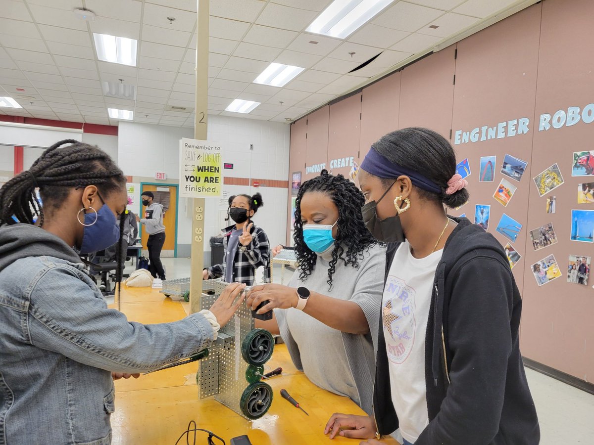 Ms. Buck tweet media