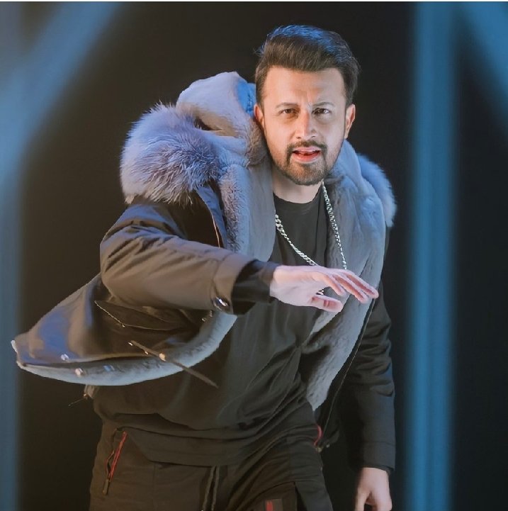 Aimal_aadeez20's tweet photo. Look at this beauty 😭❤
Ma sha Allah × infinity 
#AtifAslam #AgayDekh #PSLAnthem
#AtifAslamSupremacy https://t.co/yiYb4HAPgM