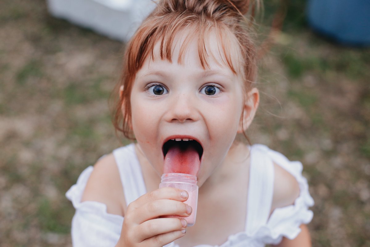 Be the coolest mom in town serving some delicious treats made with our:⁠
⁠
Naturally Sweet, ⁠
Naturally caffeine free, ⁠
USDA Certified Organic,⁠
⁠
#rooibosrocks Rooibos Tea. 🫖  ⁠

rooibosrocks.com/blogs/blog/why…?