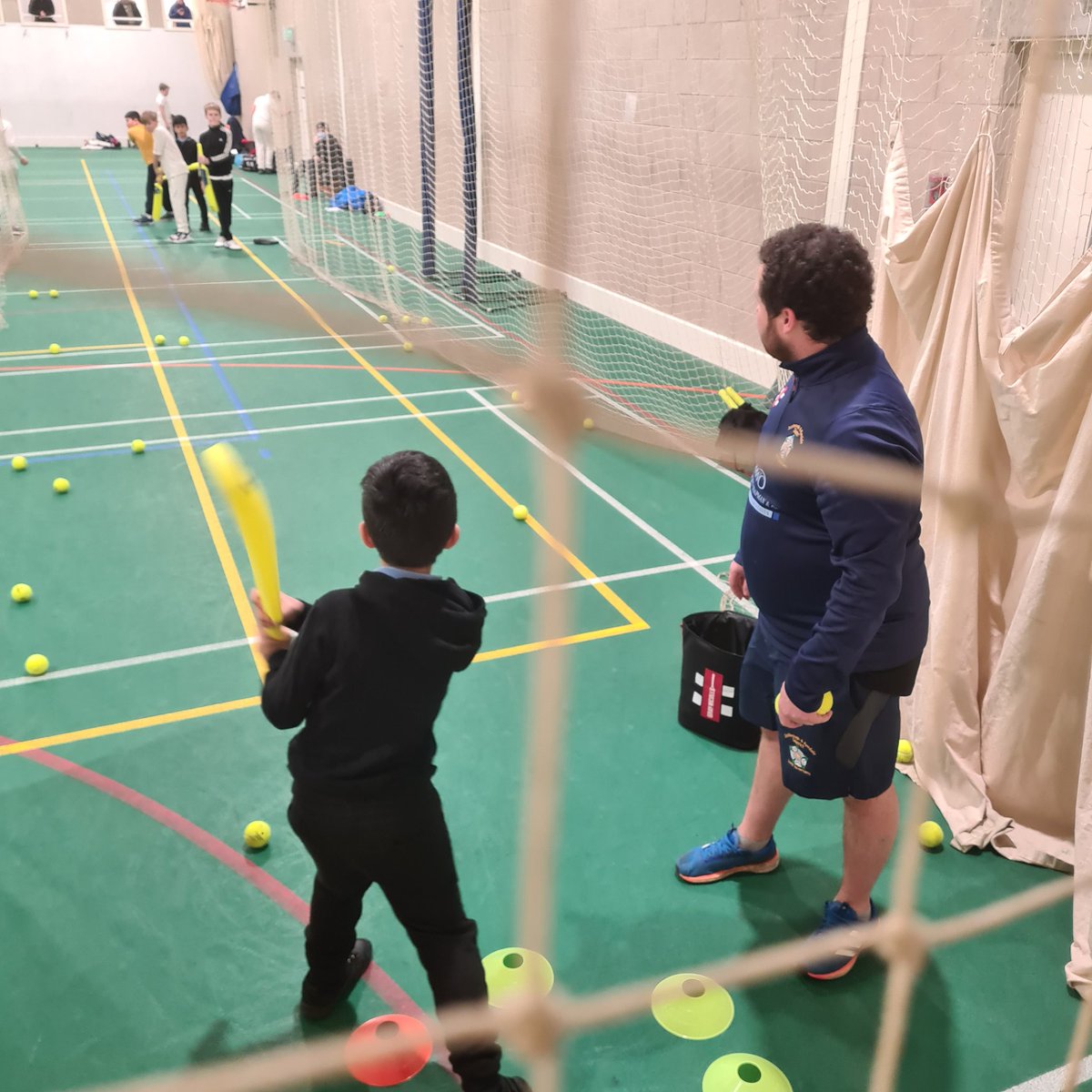 exPockCCChair's tweet photo. Great first MCCF Sarborough Boys Hub session @ScarboroughCol1 tonight with 48 boys attending - #talent on show @_MCCFoundation @ReeceBird @GuyEmmett https://t.co/8Ld48IfC8h