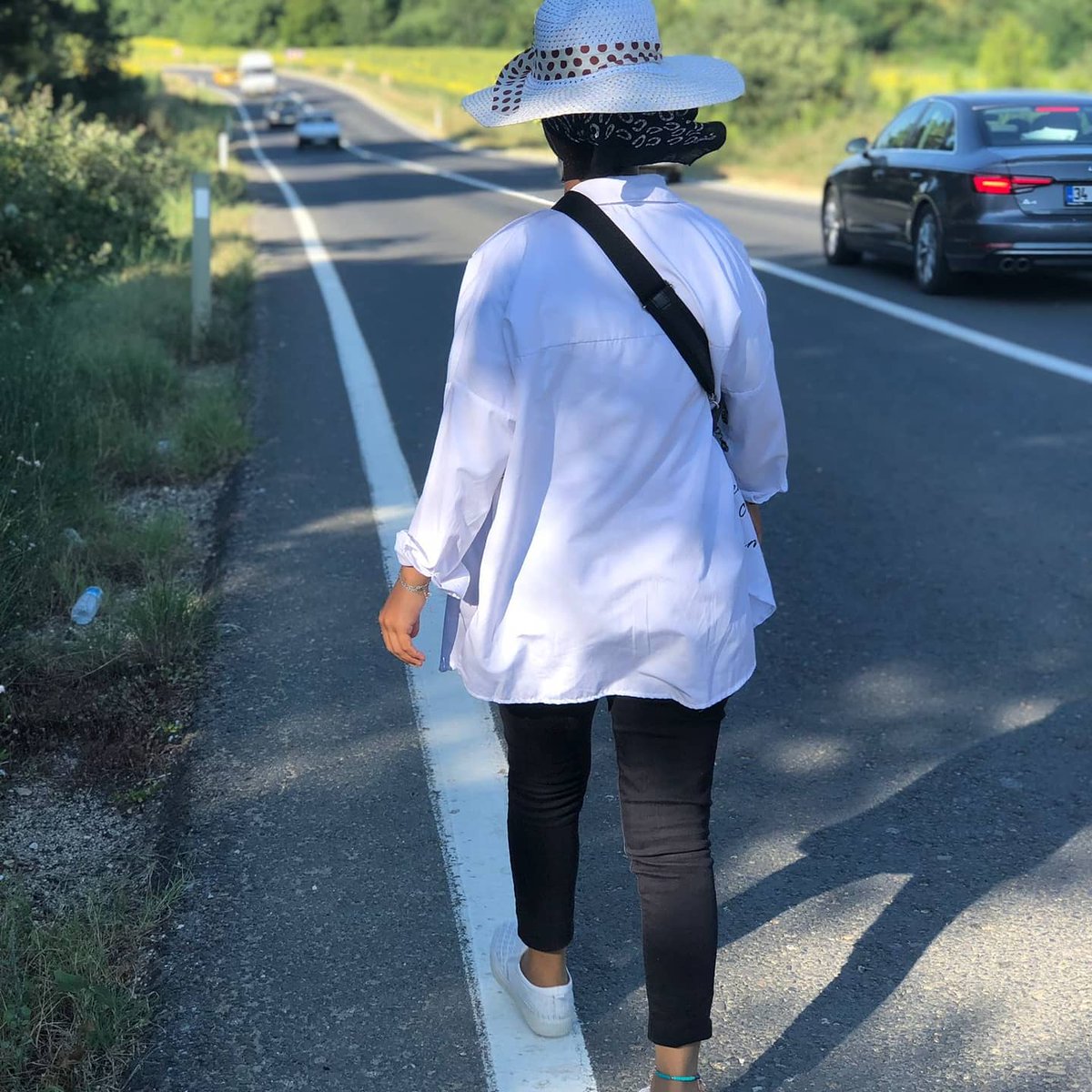 Gulayse170's tweet photo. #YeniProfilResmi https://t.co/ieWyyJcEFM