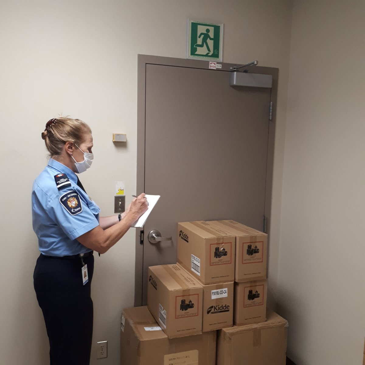 OttFirePrevent's tweet photo. Landlords! Fire-rate doors in your bldg shall remain closed when not in use. They must close &amp; latch &amp; shall not be propped open or blocked in any way. Fire doors are an integral part of the fire separation between hallways, stairwells, apartment units and service rooms. https://t.co/J4RWnHqOA5