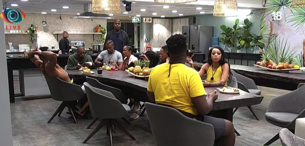 BBMzansi's tweet photo. People who eat together, stick together. If we're being frank, food actually tastes better with great company.

#BBMzansi 
See more: https://t.co/cZncqJULHt https://t.co/pFPlhKIDgX