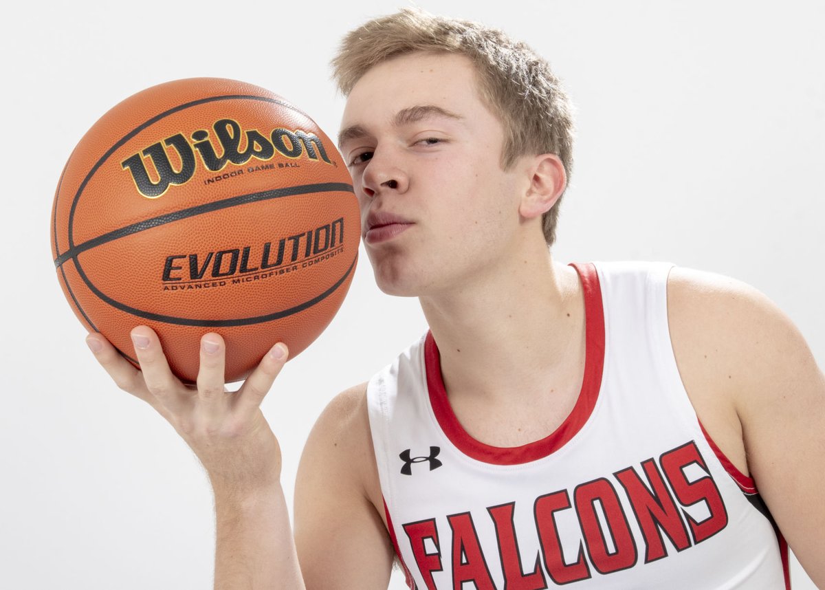 ngpreps's tweet photo. Thursday's Faces of Winter: Awstace Grauer of @FalconNation21 ...

Favorite athlete: Connor Engel
Favorite team: Denver Broncos
Sporting event he'd attend: Super Bowl
Favorite sport besides basketball: Football

https://t.co/rQGuGyTr1b #NGMedia https://t.co/tQuuiad6II