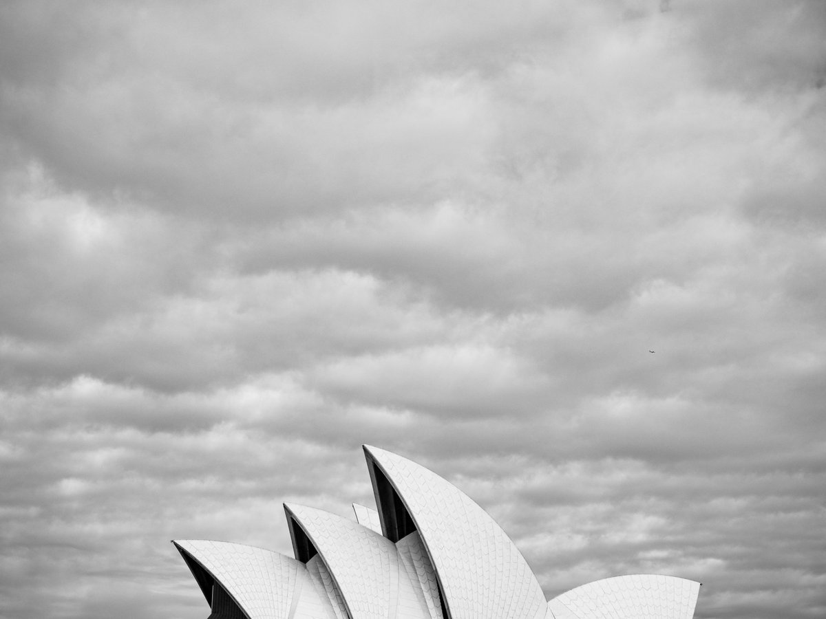 picbart1's tweet photo. black and white or in a full colours she is always beautiful 
#architecturephotography #architecture #nftphotography #NFTCommunity #streetphotography #australia #Sydney https://t.co/tQyohXEDKK
