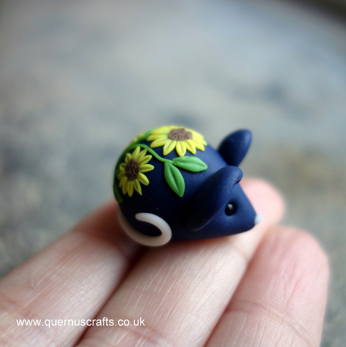 QuernusCrafts's tweet photo. My first newsletter of 2022 has just gone out - lots of fun things to look forward to, including lots of Wee Embroidered Sugarmice :) https://t.co/cb9mVj9f53 https://t.co/wdBHtHgZDe