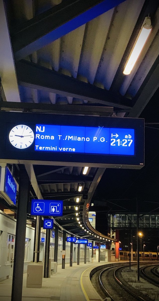 fred_dotter's tweet photo. This beautiful 10,000 hp-powered hotel will bring me safely and environmental-friendly to Rome for the first physical ⁦⁦@Handshake_EU⁩ project meeting since more than 2 years! Thank you ⁦@unsereOEBB⁩ for the kind hospitality and great service! #BahnLiebe https://t.co/xqybXTx7Ar