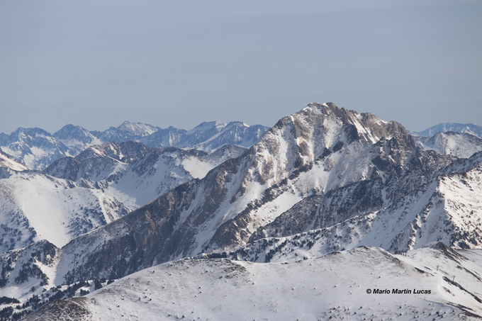 Mario_coaching's tweet photo. El Pic de #Moredo (2.766 metros), o #RocaBlanca, en la
@Val_dAran, observado desde @baqueira_beret.
#Montañas #Esquí #Nieve #Pirineos #Pyrénées #XtraLimits https://t.co/jZ4H6nFL0S