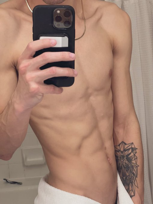 I was feelin myself, might delete later.. https://t.co/qgxoQijORR