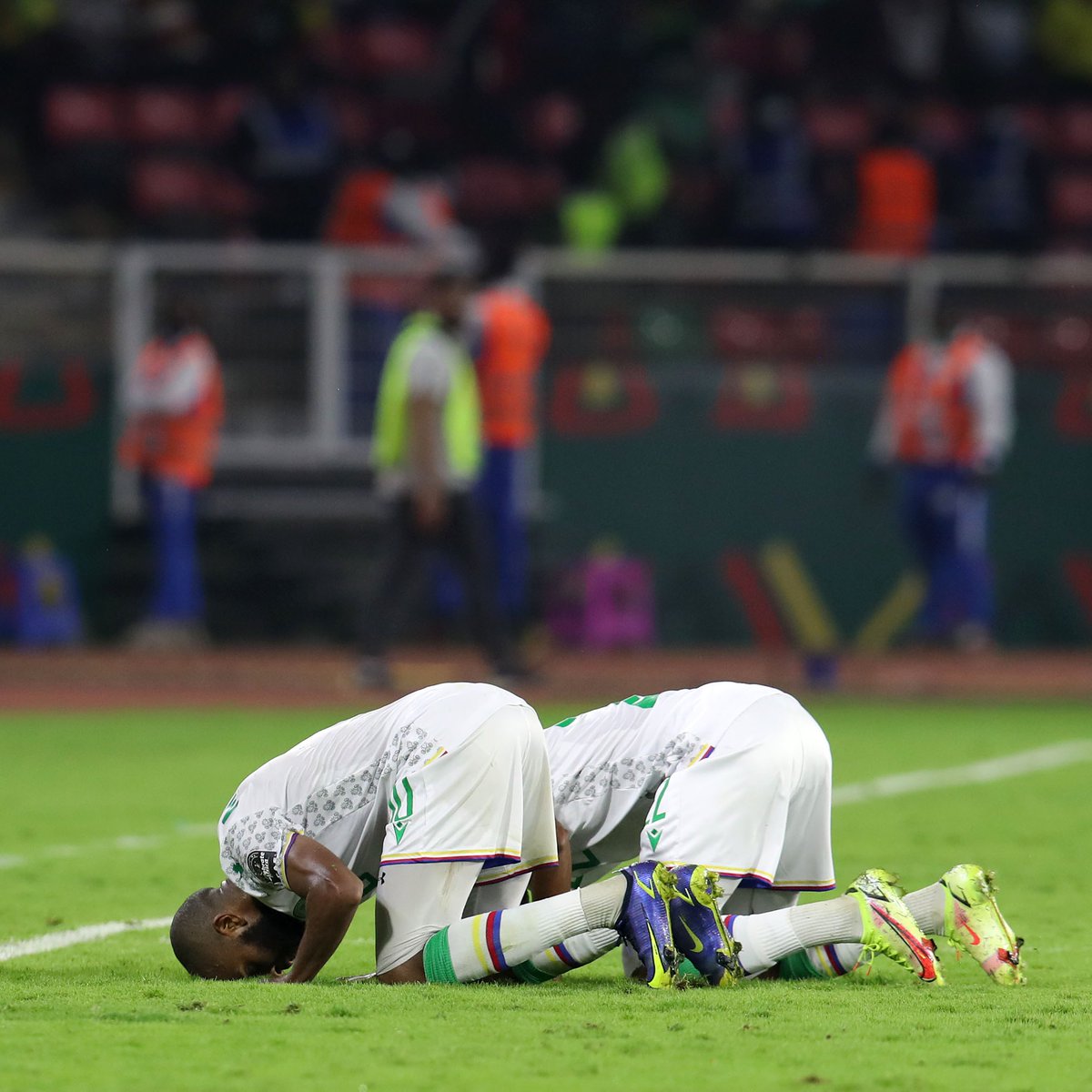 CAF_Online's tweet photo. The feeling when you score one of the best ever goals in #TotalEnergiesAFCON history 🚀🇰🇲

#TotalEnergiesAFCON2021 | #AFCON2021 | #TeamComoros | @fedcomfootball https://t.co/YZGYxvokBS