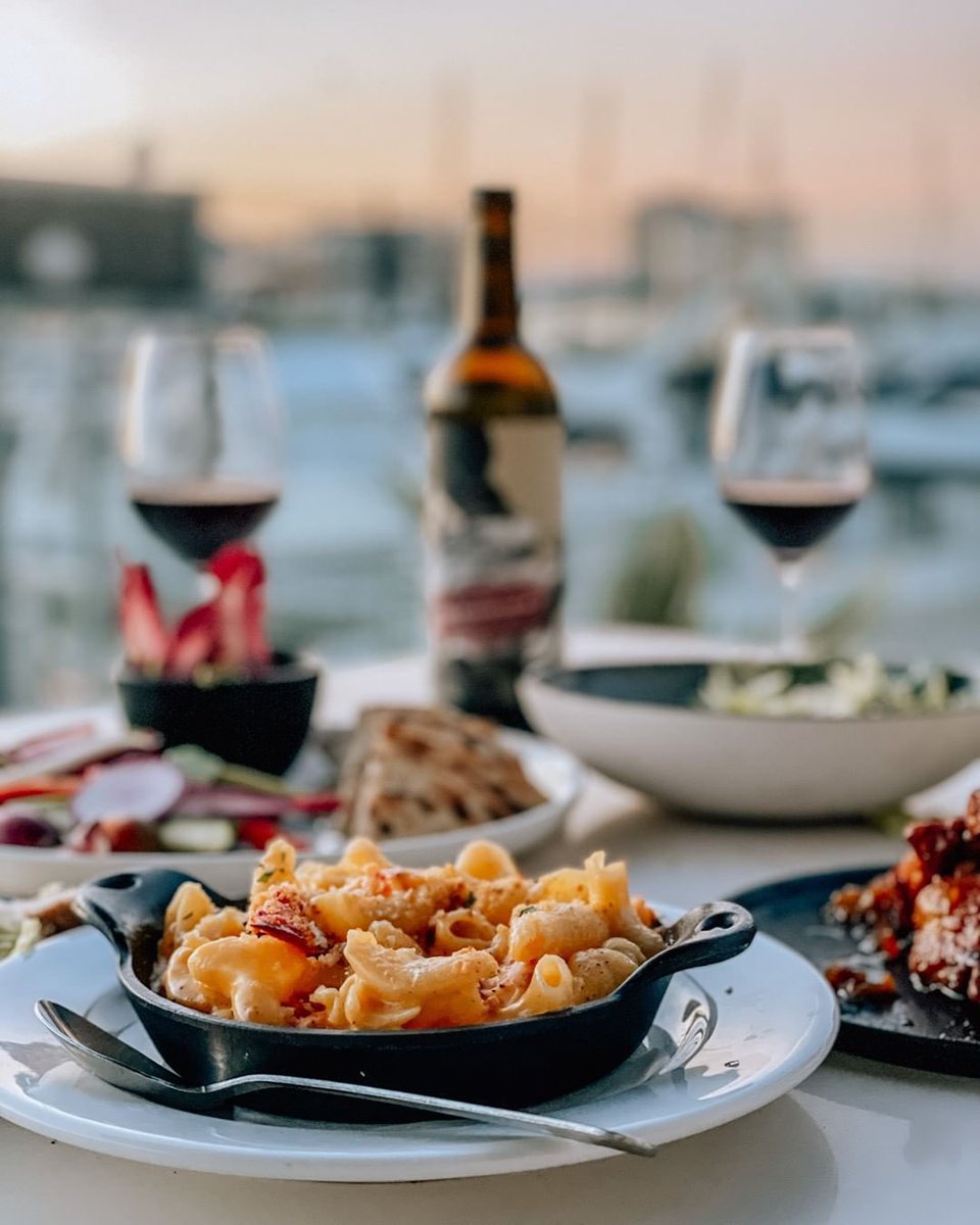 Introducing your new midweek pick-me-up, <a href="/SALTmdr/">SALT Restaurant</a>’s Lobster Mac N Cheese. Located at Marina Del Rey Hotel, indulge in fresh lobster, bacon, 3 different types of cheese, and unrivaled ocean views.
