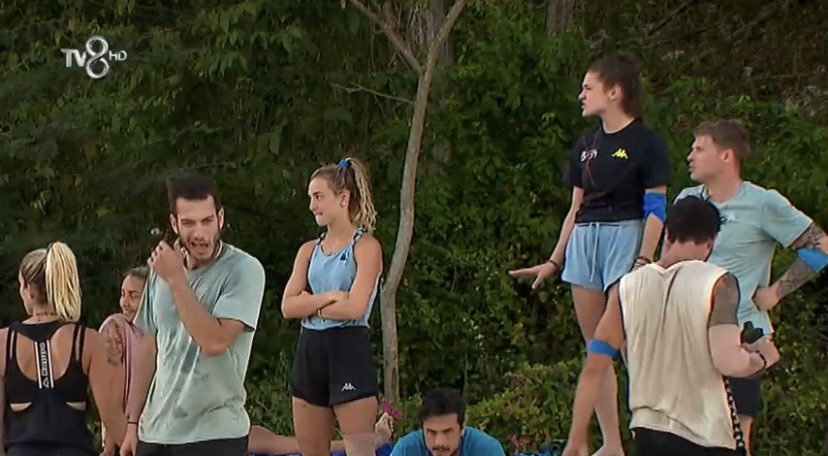 Çabuk Ogedayla Nisanın yüzüne bakın dndndjshsbsn Barış şekilden şekile sokuyorsun milleti aq :))

#SurvivorAllStar2022