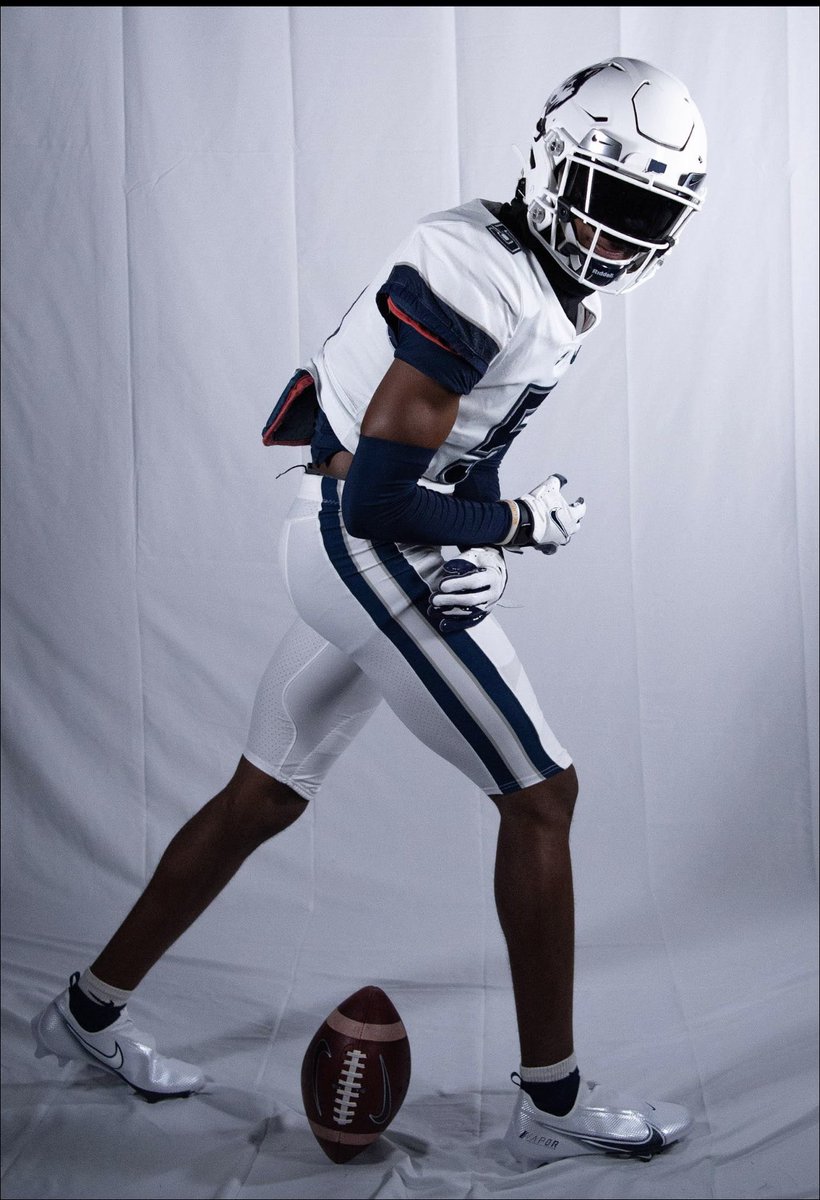 Uconn Official 🤟🏾🐺