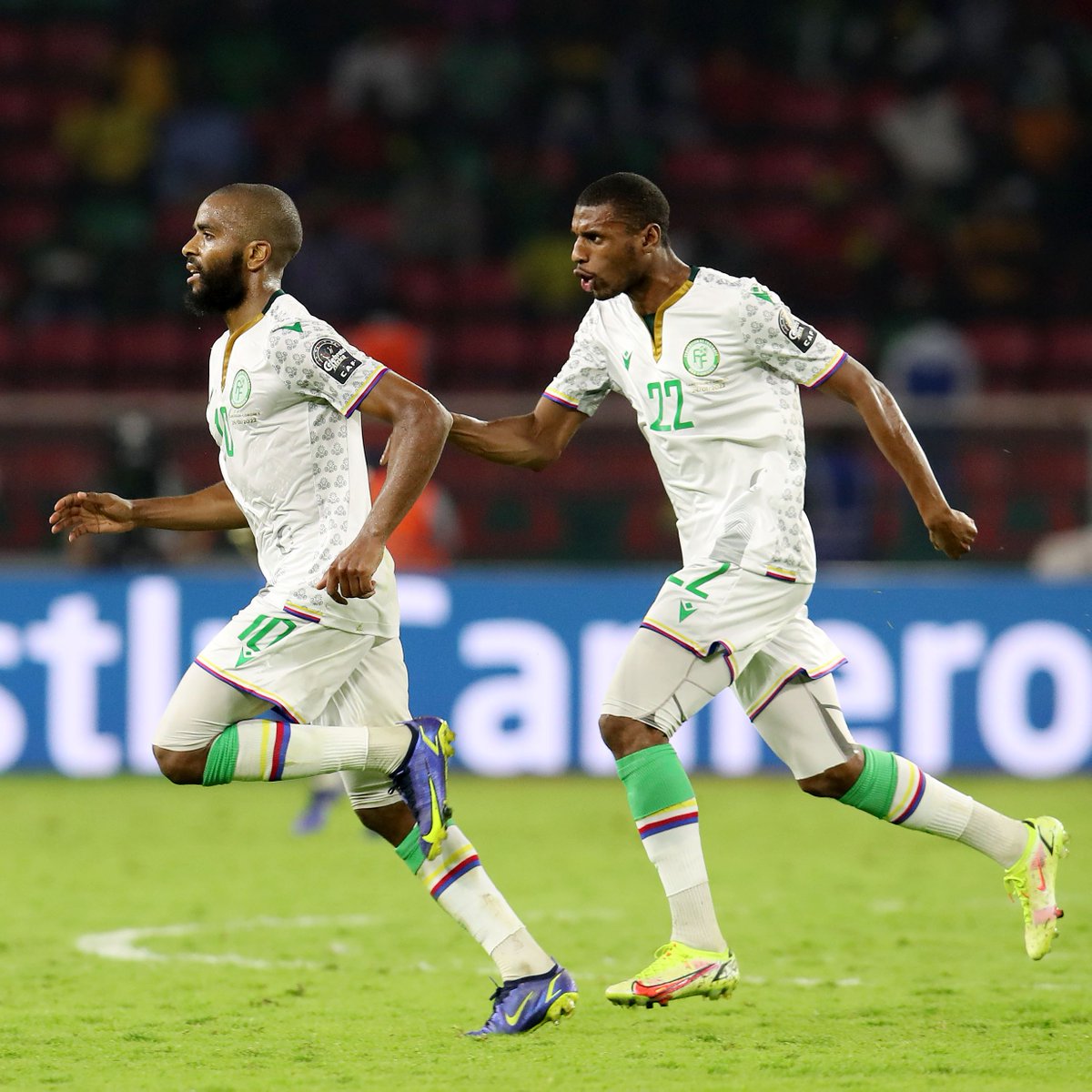 CAF_Online's tweet photo. The feeling when you score one of the best ever goals in #TotalEnergiesAFCON history 🚀🇰🇲

#TotalEnergiesAFCON2021 | #AFCON2021 | #TeamComoros | @fedcomfootball https://t.co/YZGYxvokBS