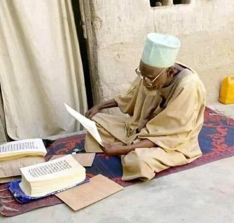 al_shekarau_'s tweet photo. In case you're looking for something beautiful to retweet. May Allah fill our hearts with the love of Islam and Quran. 🤲❤ https://t.co/TThCo5LWcZ