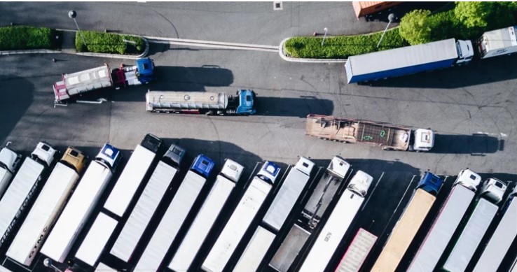 PortalPortuario's tweet photo. Asociación de Navieros de Guatemala rechaza bloqueos de transportistas en el país - https://t.co/sytnIuEWBU #Guatemala #Asonav #Transportistas #Camiones #Seguro #Bloqueo https://t.co/FEXvdEHMt6
