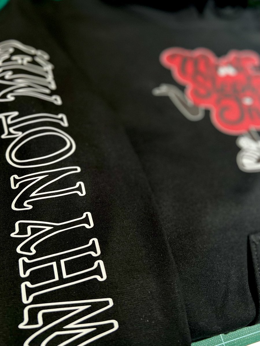 Tahkey_'s tweet photo. Most slept on hoodies 🥶🥶🔥 https://t.co/BhtEBv8E5O
