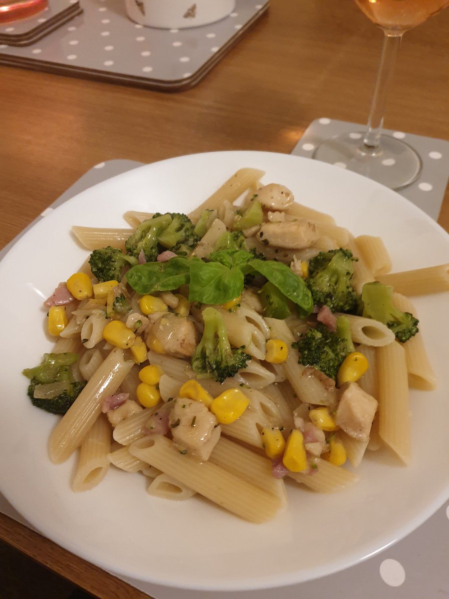NoshforLess's tweet photo. Chicken pie pasta! (It's leftover chicken &amp; bacon pie filling served with pasta, it is absolutely delicious.) I hate food waste so batch cooking and using up leftovers is an absolute must in my house, the bonus is that they make a cheap meal too #noshforless #homecooking #foodie https://t.co/La1KzmmqPM