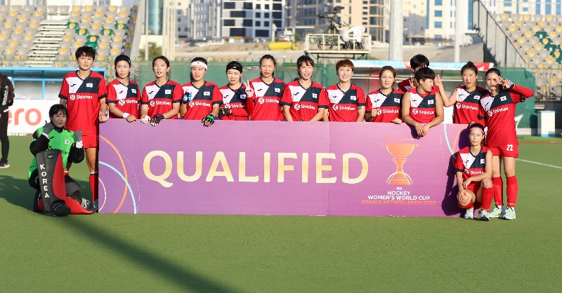 FIH_Hockey's tweet photo. Congratulations to Japan, India, Korea and China for qualifying to the FIH Hockey Women’s World Cup Spain and Netherlands 2022. #HWC2022
@jha_hockey @TheHockeyIndia @asia_hockey 

More details here 👇