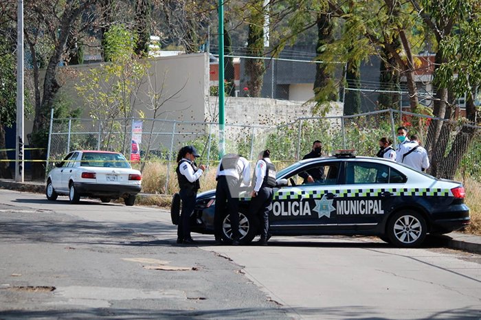 Asesinan a dos hombres en inmediaciones de Costco, en #Morelia; estaban a bordo de un taxi

Los cuerpos fueron encontrados a bordo de un Tsuru, cerca de la entrada al colegio Salesiano Anáhuac

➡️ Más información: lavozdemichoacan.com.mx/seguridad/ases…