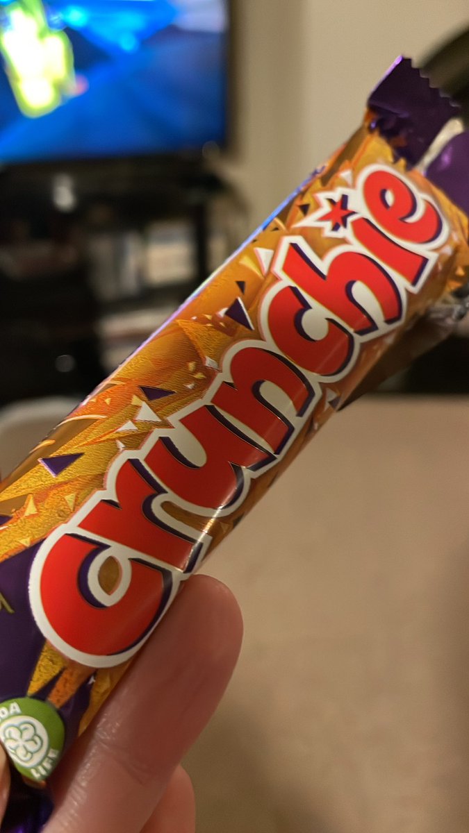 janebramley's tweet image. Too tired (lazy!) to cook so I have eaten two Crunchies for supper