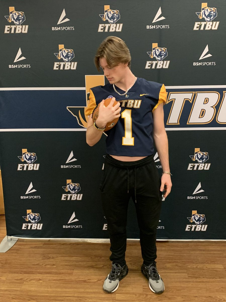 Had a great visit and after talks with <a href="/ETBUCoachRu/">Coach Ruzicka</a> I am glad to say that I have received and offer from <a href="/ETBU_Football/">ETBU Football</a>