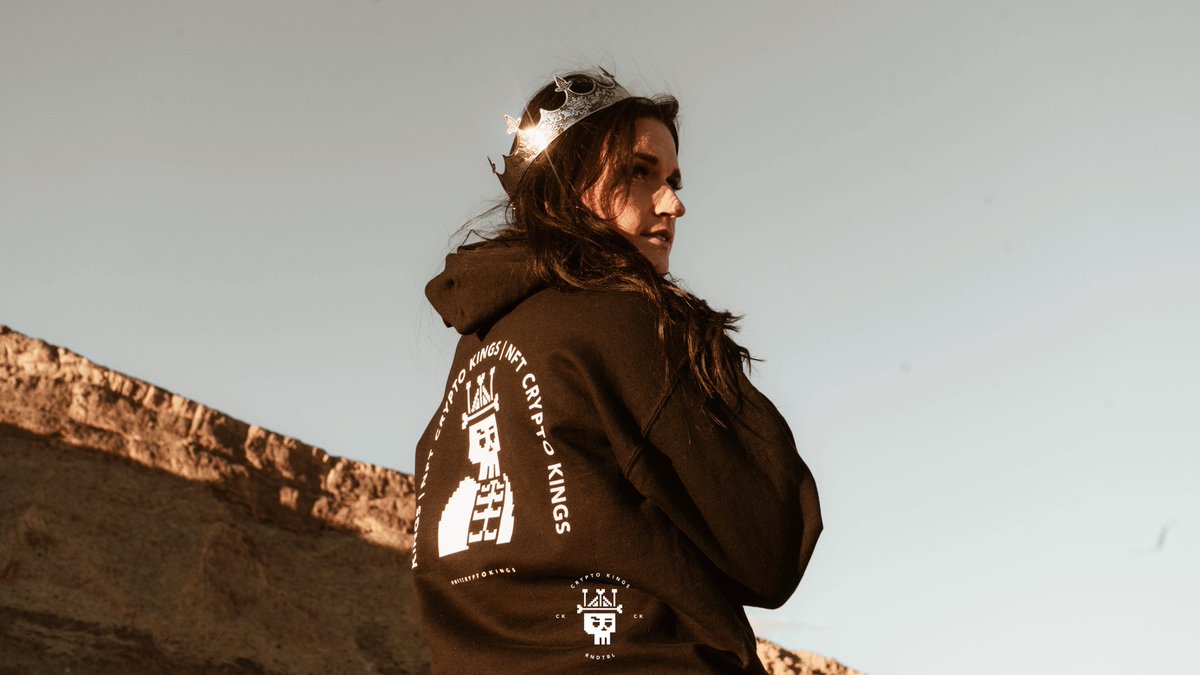 nftcryptokings's tweet photo. 🎉 GIVEAWAY 🎉

Enter for a chance to get a free hoodie! ⬇️

1. Retweet this post 🔁
2. Follow @nftcryptokings 
3. Tag 3 amazing people ♥️

See what we have available here:
🛒 https://t.co/ZFx0sxoui3 https://t.co/V5li6ufNpr