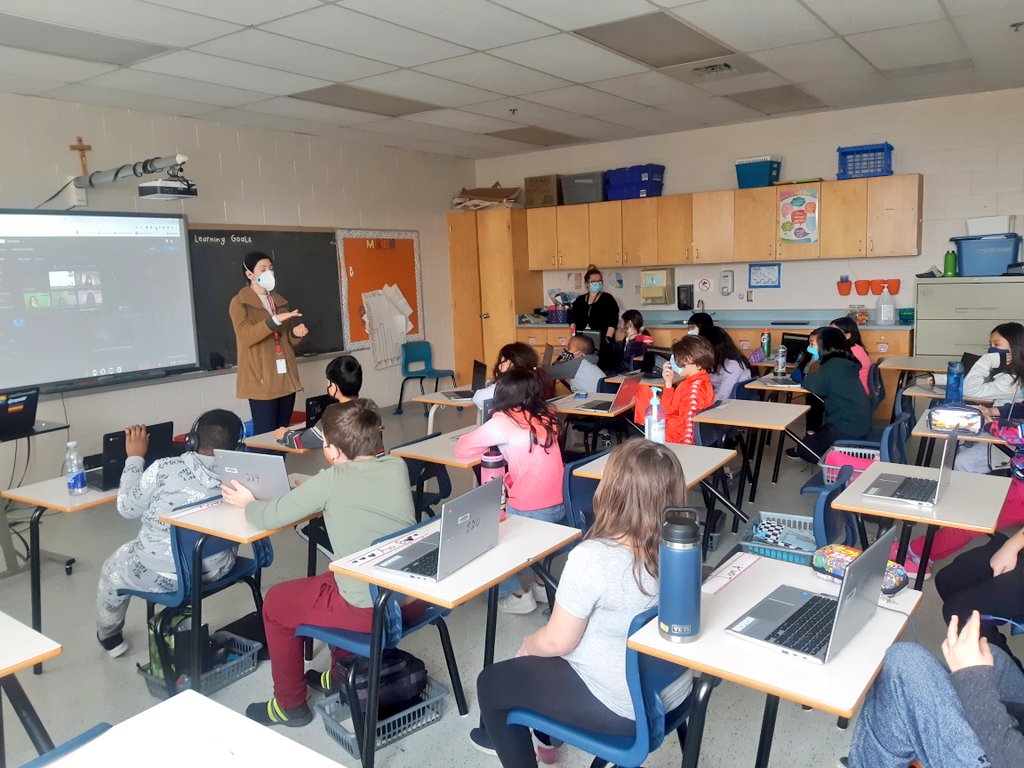 Daniella Awad tweet media