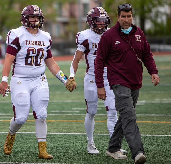 MsgrFarrellPres's tweet photo. Monsignor Farrell High School President Lou Tobacco โ90 has announced that Anthony Garofalo โ89 will be taking on an expanded leadership
role as Director of Athletics & Student Wellness, and Rocco Del Priore โ05 has been named Head Varsity Football Coach ๐ฆ๐๐ช๐ผ https://t.co/rnocPaZoM0