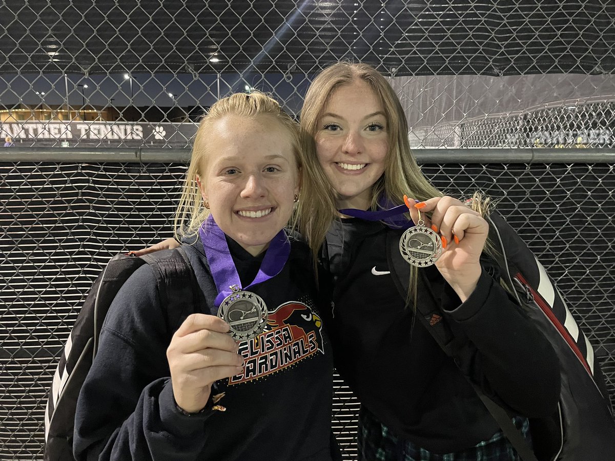CardinalTennis1's tweet photo. Lots of medals from our tournament Friday! #RedRed #TeamMelissa https://t.co/7jY8BchxId