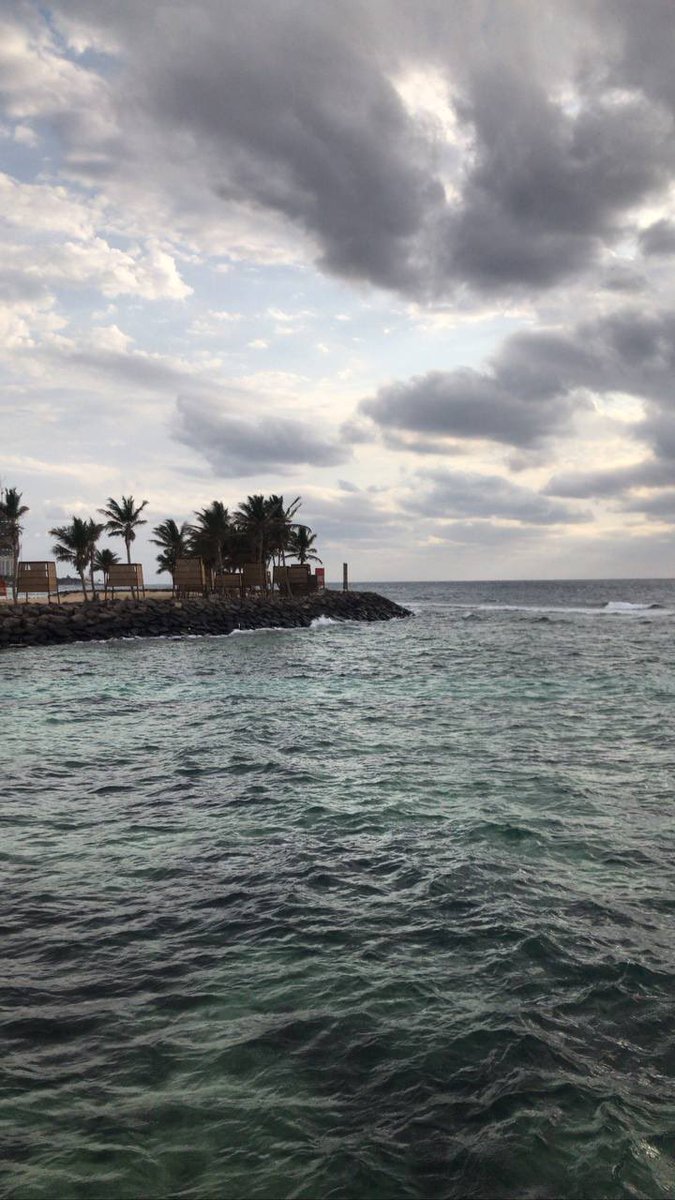 ko_oldi's tweet photo. #مساء_الخير غيم وبحر 🥺💙💙 https://t.co/wAkDvlFDSB