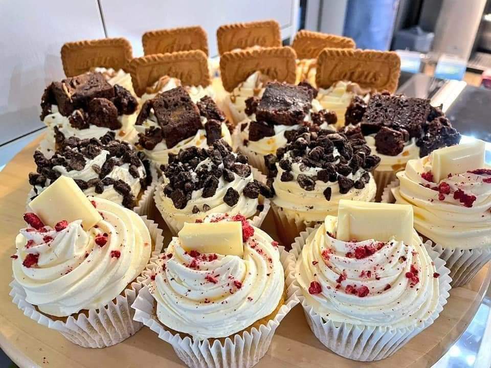 DurkinsBallagh's tweet photo. 🚀 We're very excited to be 𝗳𝘂𝗹𝗹𝘆 𝗿𝗲𝗼𝗽𝗲𝗻𝗶𝗻𝗴 𝘁𝗼𝗺𝗼𝗿𝗿𝗼𝘄 𝗺𝗼𝗿𝗻𝗶𝗻𝗴... serving breakfast, lunch, dinner and lots of tasty treats!! 😋

Call in or reserve a table by phoning 094 98 60305 

#Reopening #HospitalityRising https://t.co/IDFxV1GCoC