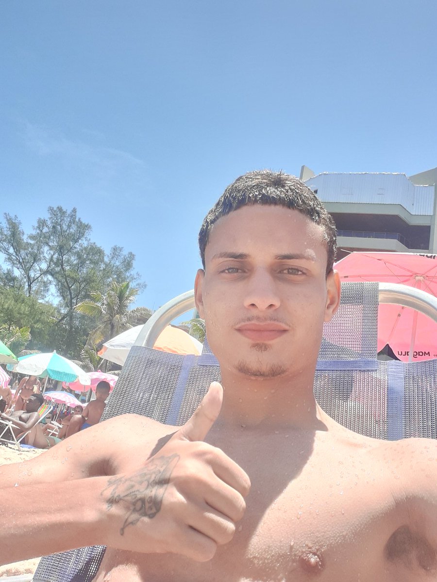 LnDoAra's tweet photo. De ontem na praia 🏊‍♂️☀️🌊✌ https://t.co/Mujz9nm4V5
