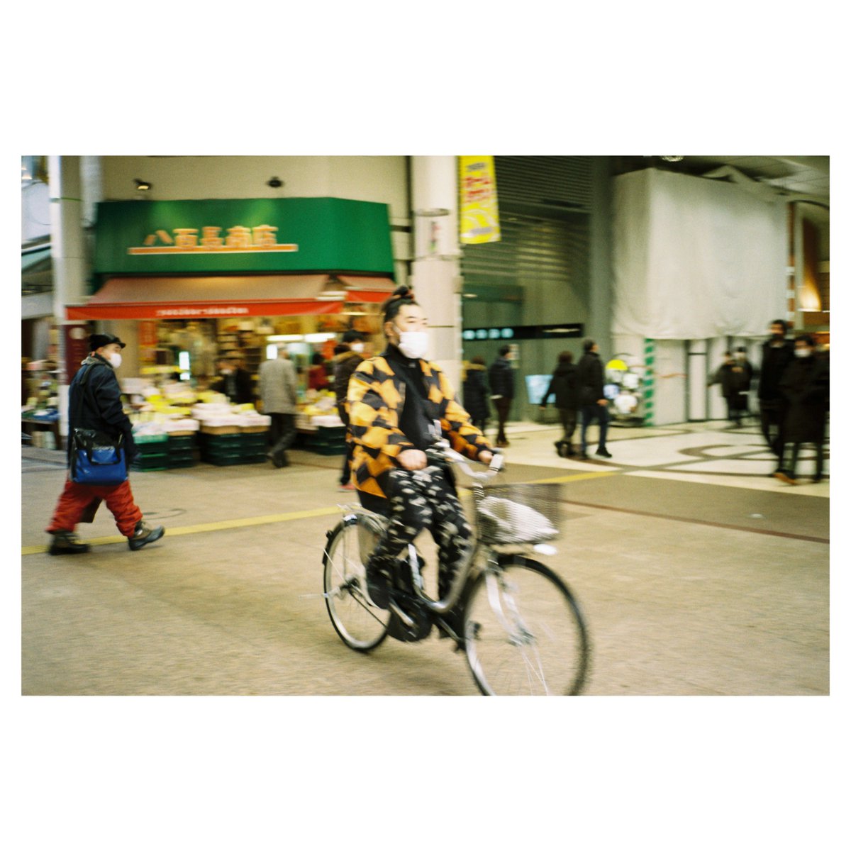 JDRVP64ztBTT9EN's tweet photo. Snap.

📷 CONTAX T2 
🎞 Kodak GOLD 200

#filmphotography #film https://t.co/h6o2ZODXw4