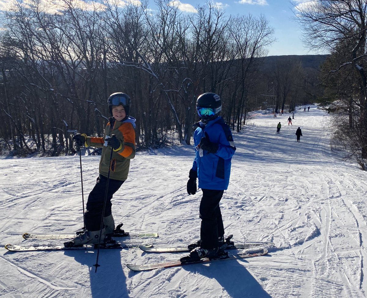 WHMS SKI &BOARD CLUB tweet media