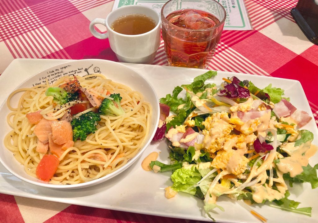 豚肉とエスカロールのジティパスタ、クリーミータイムソースのレシピ