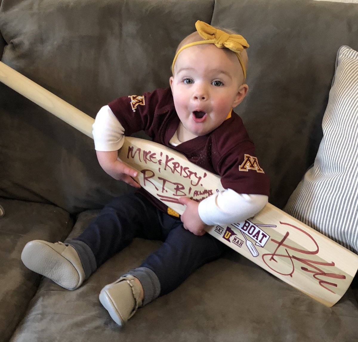 A special thank you to @Coach_Fleck  and @GopherFootball staff for taking the time to brighten our day! Anika can’t wait to share the oar with her #nicustrong brothers Finn and Luca! Triplet Gabriel guiding our boat from heaven 〽️🕊🚣🏼‍♀️ #rowtheboat #skiumah #gogophers @GopherWGym