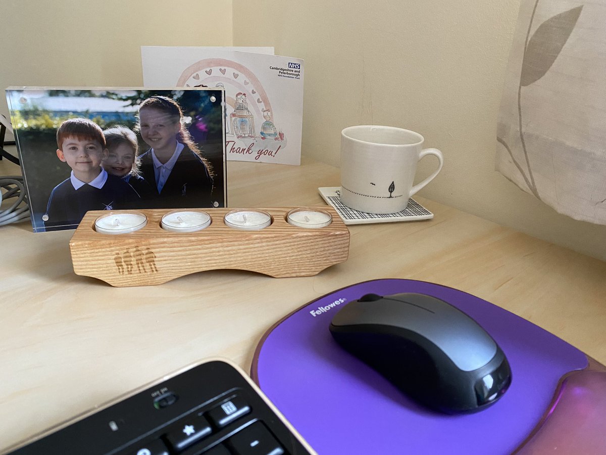 Enhancing my home office space with <a href="/Tbrotherstrust/">Thebrotherstrust</a> tea lights. Beautifully made, smell amazing and for a great cause <a href="/stem4org/">stem4</a> #mentalhealth #calm