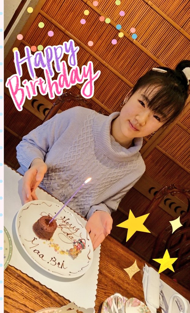 gamo4aidle's tweet photo. まあです🤗今日で13歳🎉🎂👏
週末念願の #Teashot さんでアフタヌーンティー☕💕おいしいスイーツ大満足😋🍰🍫✨
お店の人にもお祝いしてもらって嬉しかった(,,>᎑<,,)ウレシイ
今日は学校🏫📝友達に祝ってもらえたらいいな😆🎵
行ってきます!!( ๑>ω•́ )۶
13歳もよろしく😉💞
#がもよん
#GM4s https://t.co/BhpyGBHrr5