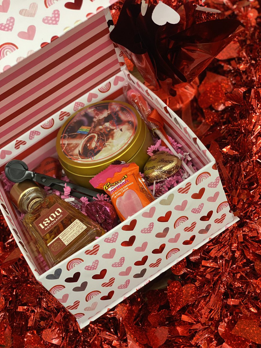 SkinnyBacc's tweet photo. https://t.co/LuW8iD3xqR

Our Lovers box is perfect for something intimate, romantic, and fun.
 
This box makes the perfect Valentine’s Day gift for you and a special someone or just for you alone. https://t.co/7S7ZWHvZWR